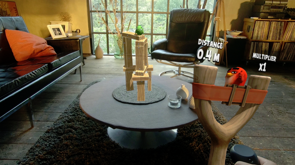 Птицей по свиньям да из рогатки.