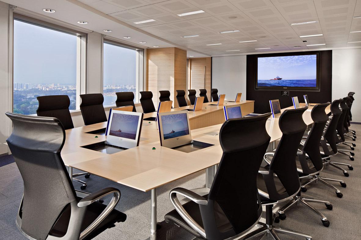 Мультимедийное оснащение переговорных комнат: как повысить эффективность коммуникаций
